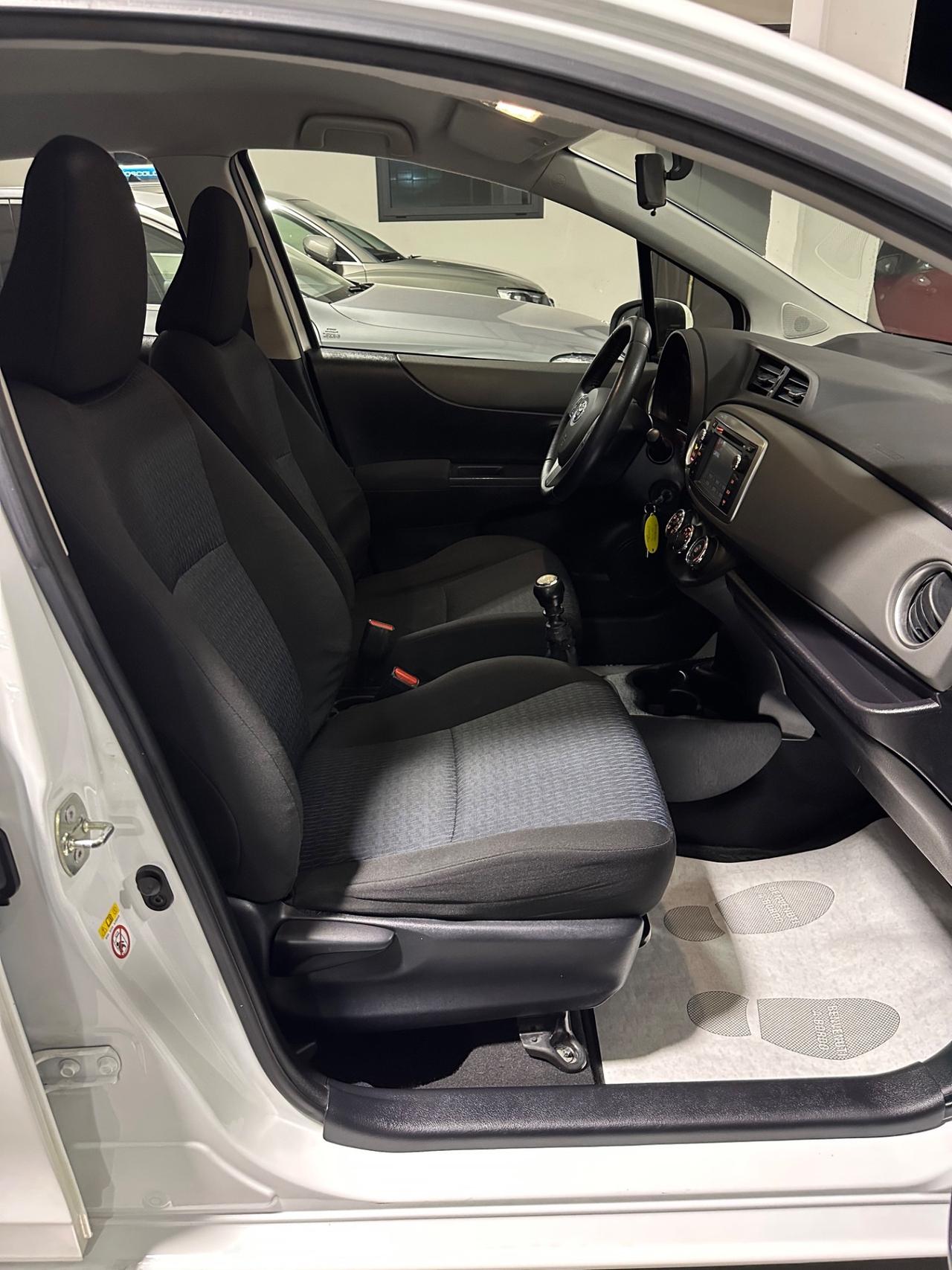 Toyota Yaris 1.3 5 porte Lounge