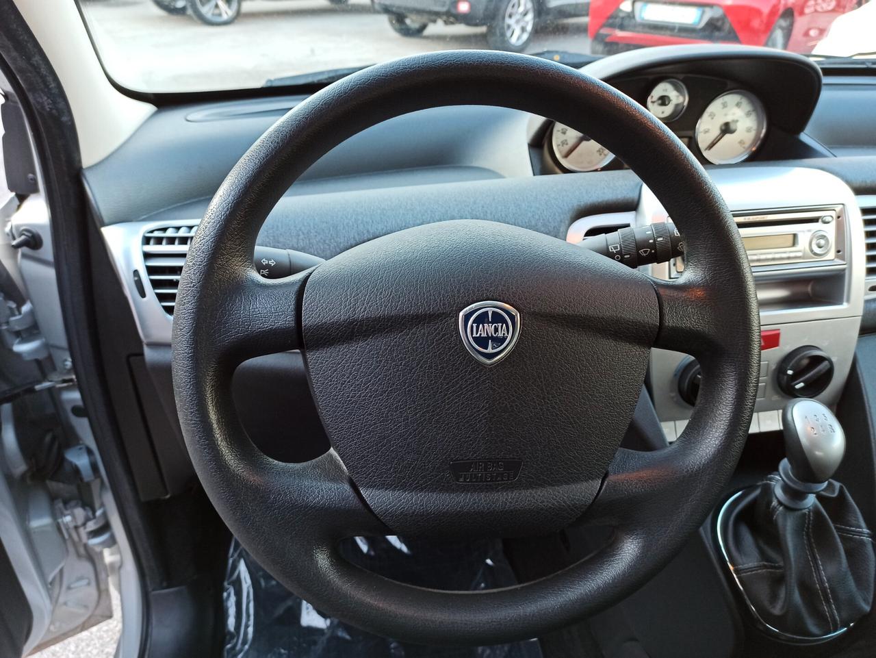 Lancia Ypsilon 1.2 69 CV Diva