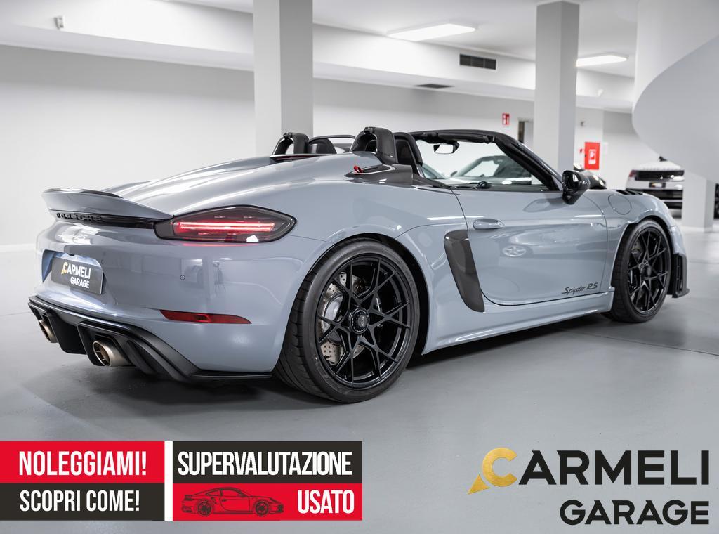 Porsche 718 Spyder RS