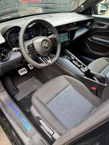 Alfa Romeo Junior Junior 1.2 ibrida Sprint 145cv edct6 con Navigatore