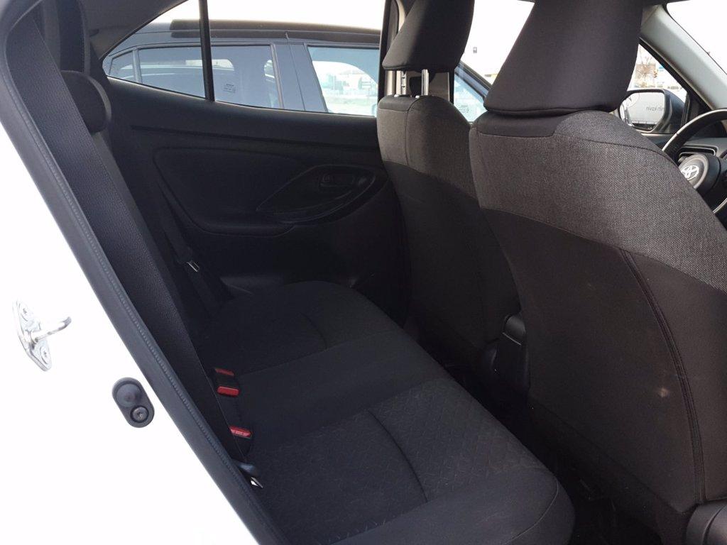 TOYOTA Yaris cross 1.5h active fwd 116cv e-cvt del 2023