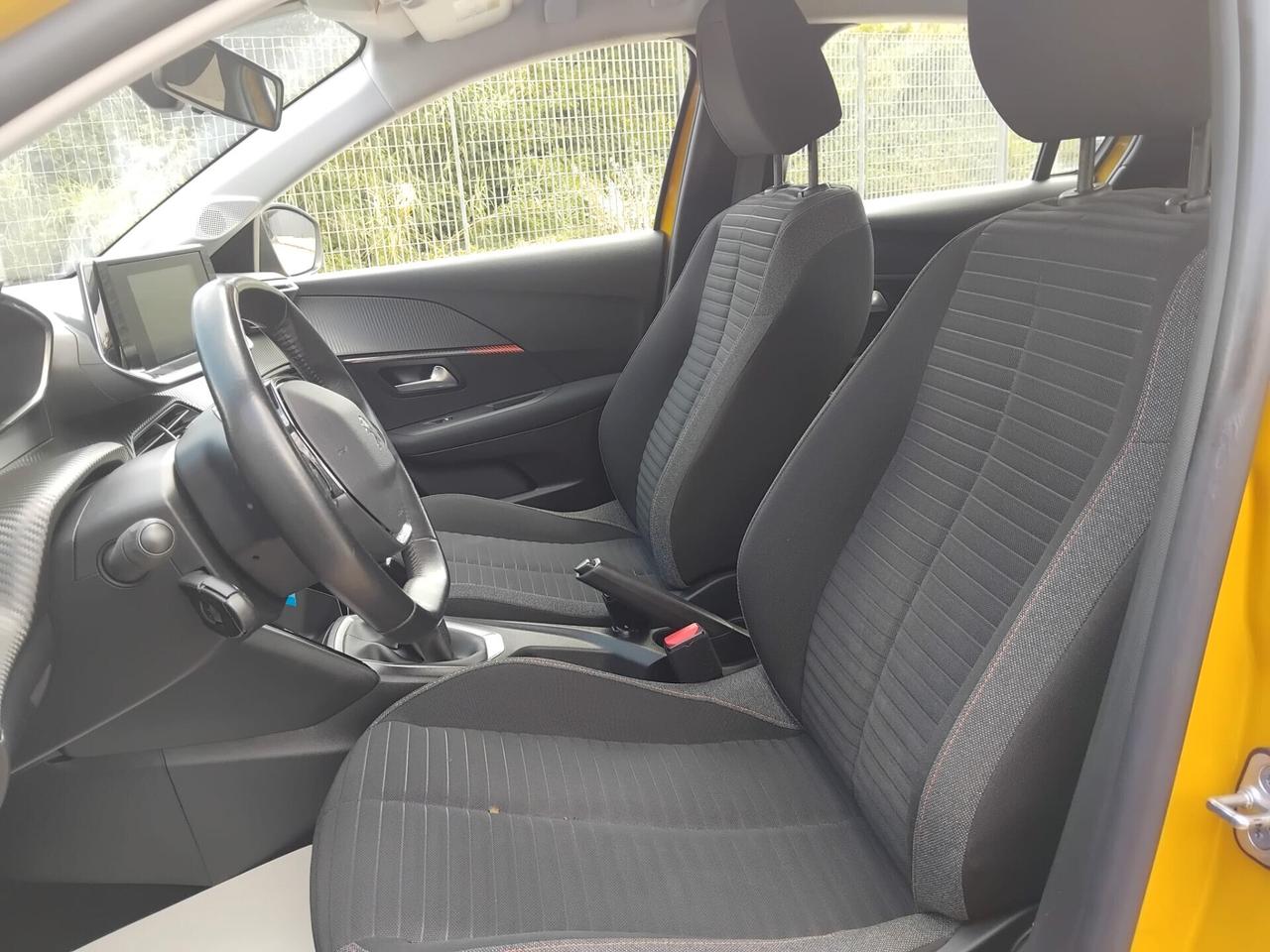 Peugeot 208 PureTech Active