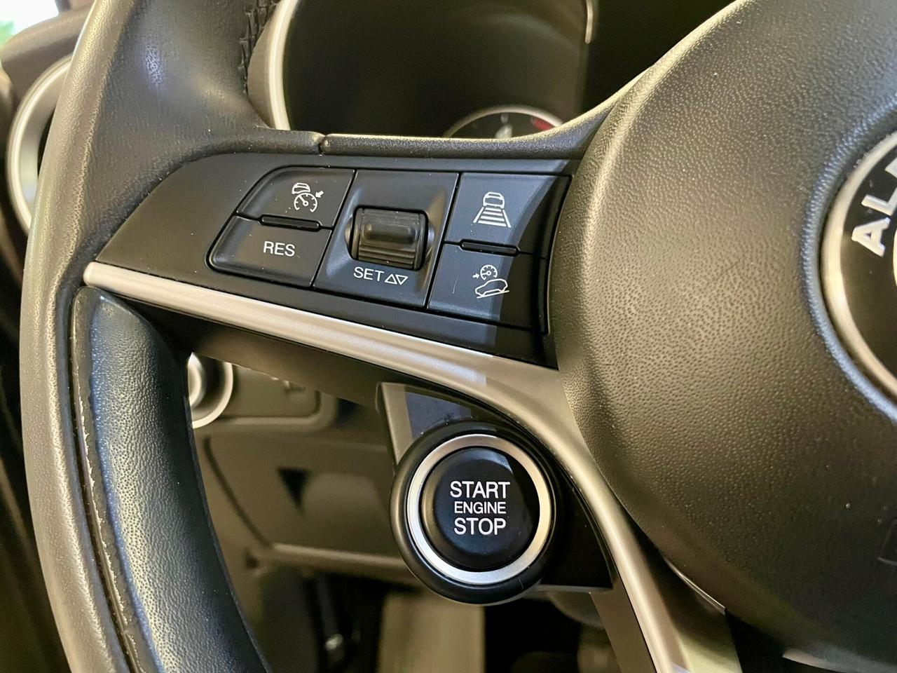 Alfa Romeo Stelvio 2.2 Turbodiesel 160cv AT8 RWD Business