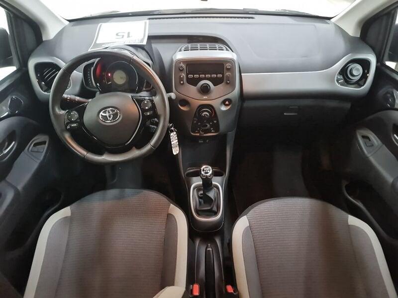 Toyota Aygo Aygo Connect 1.0 VVT-i 72 CV 5 porte x-play