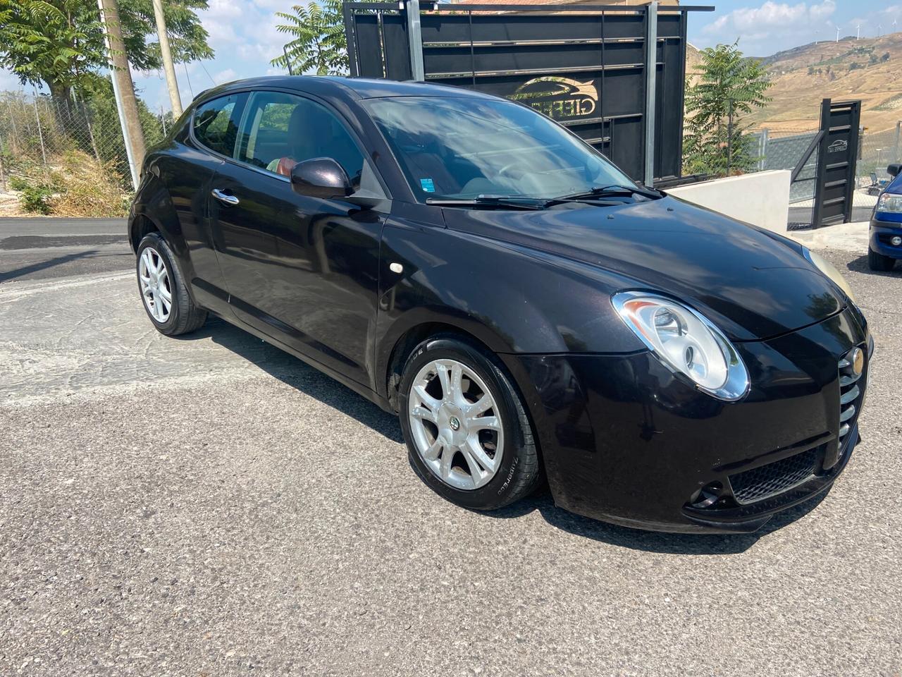Alfa Romeo MiTo 1.6 JTDm 16V Distinctive Sport Pack