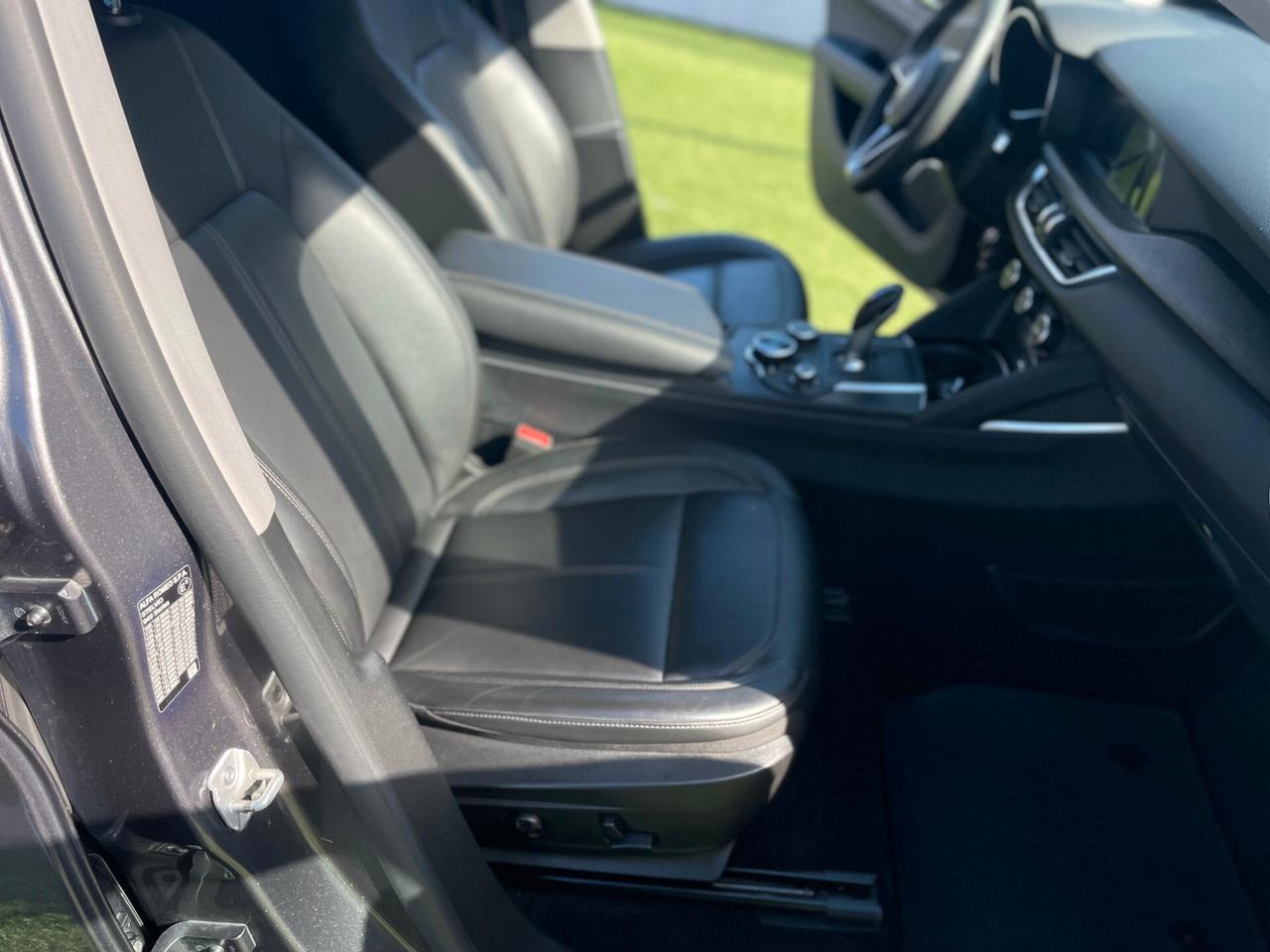 Alfa Romeo Stelvio 2.2 Turbodiesel 210 CV AT8 Q4 Super
