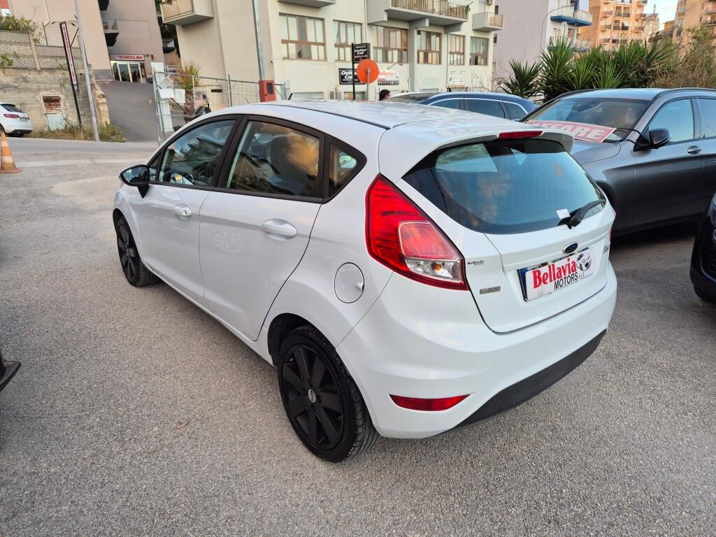 Ford Fiesta 1.5 TDCi 75CV 5 porte Titanium