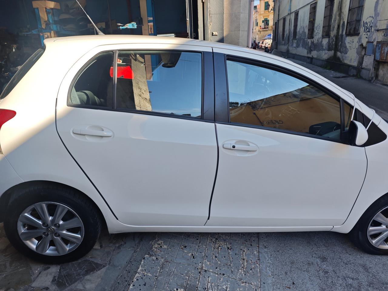 Toyota Yaris 1.3 5 porte M-MT Sol
