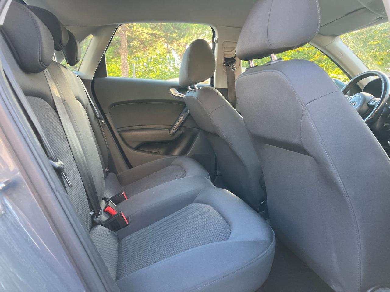 Audi A1 1.6 TDI Metal Plus #7139