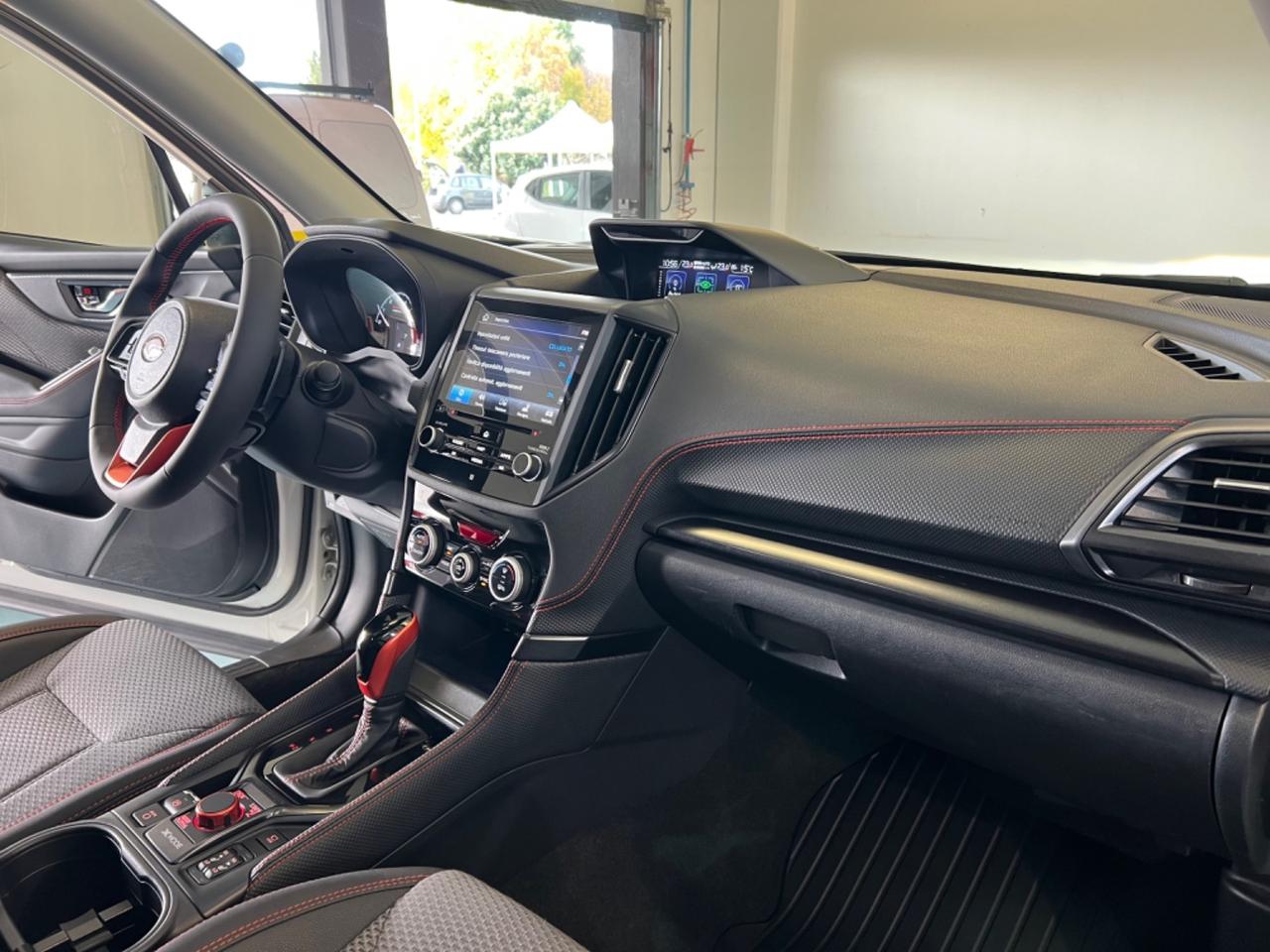 Subaru Forester 2.0 e-Boxer MHEV CVT Lineartronic 4dventure