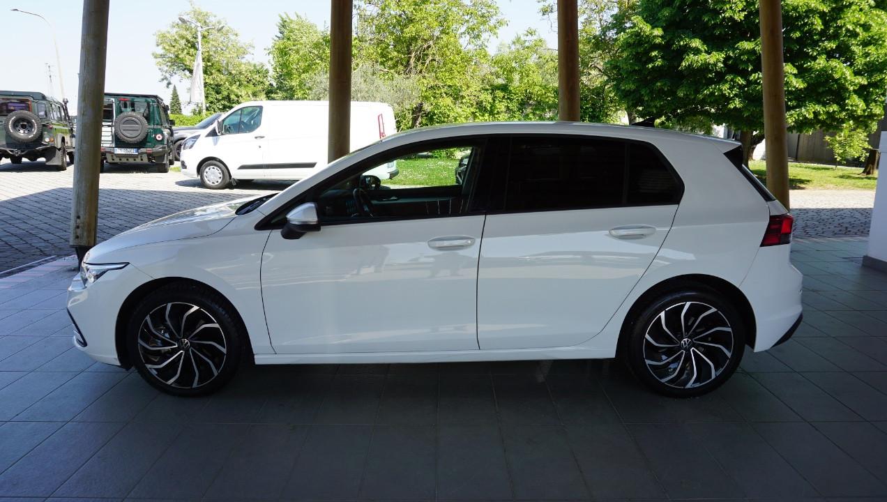 Volkswagen Golf 1.0 etsi evo Life 110cv dsg