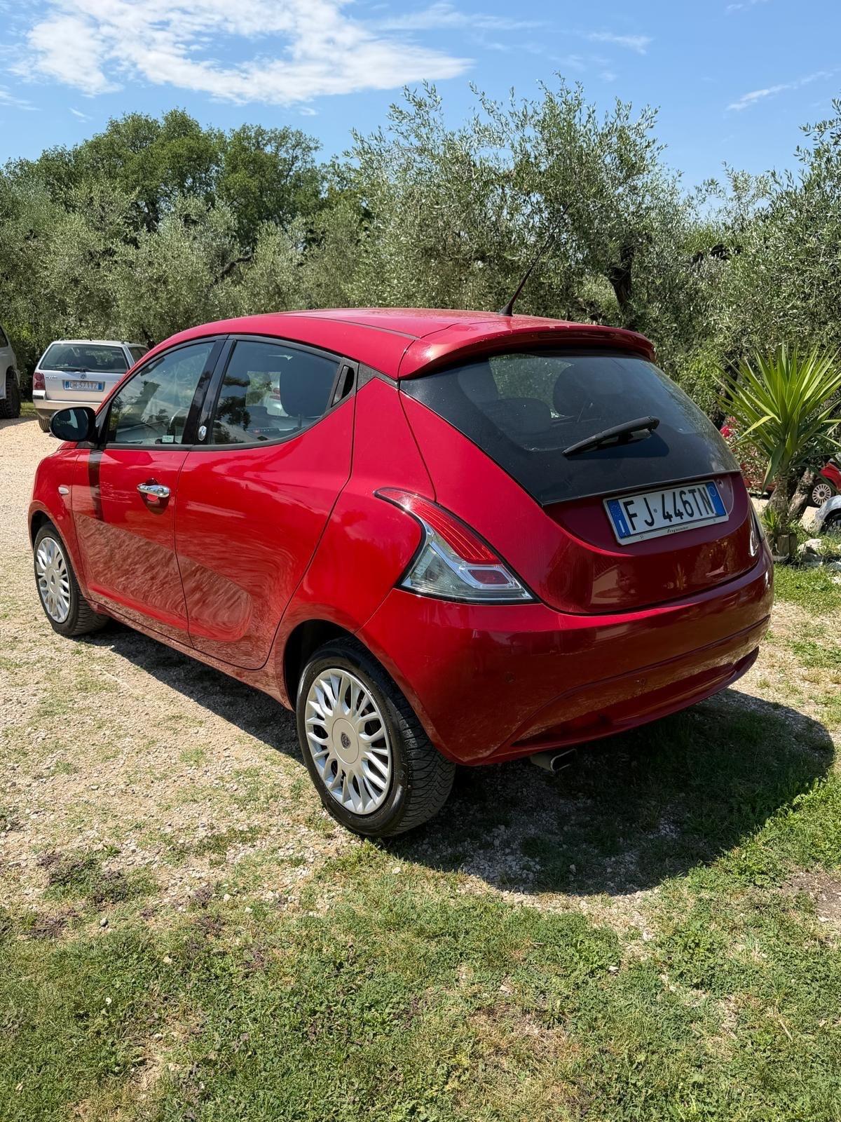 Lancia Ypsilon 1.2 69 CV 5 porte GPL Ecochic Unyca