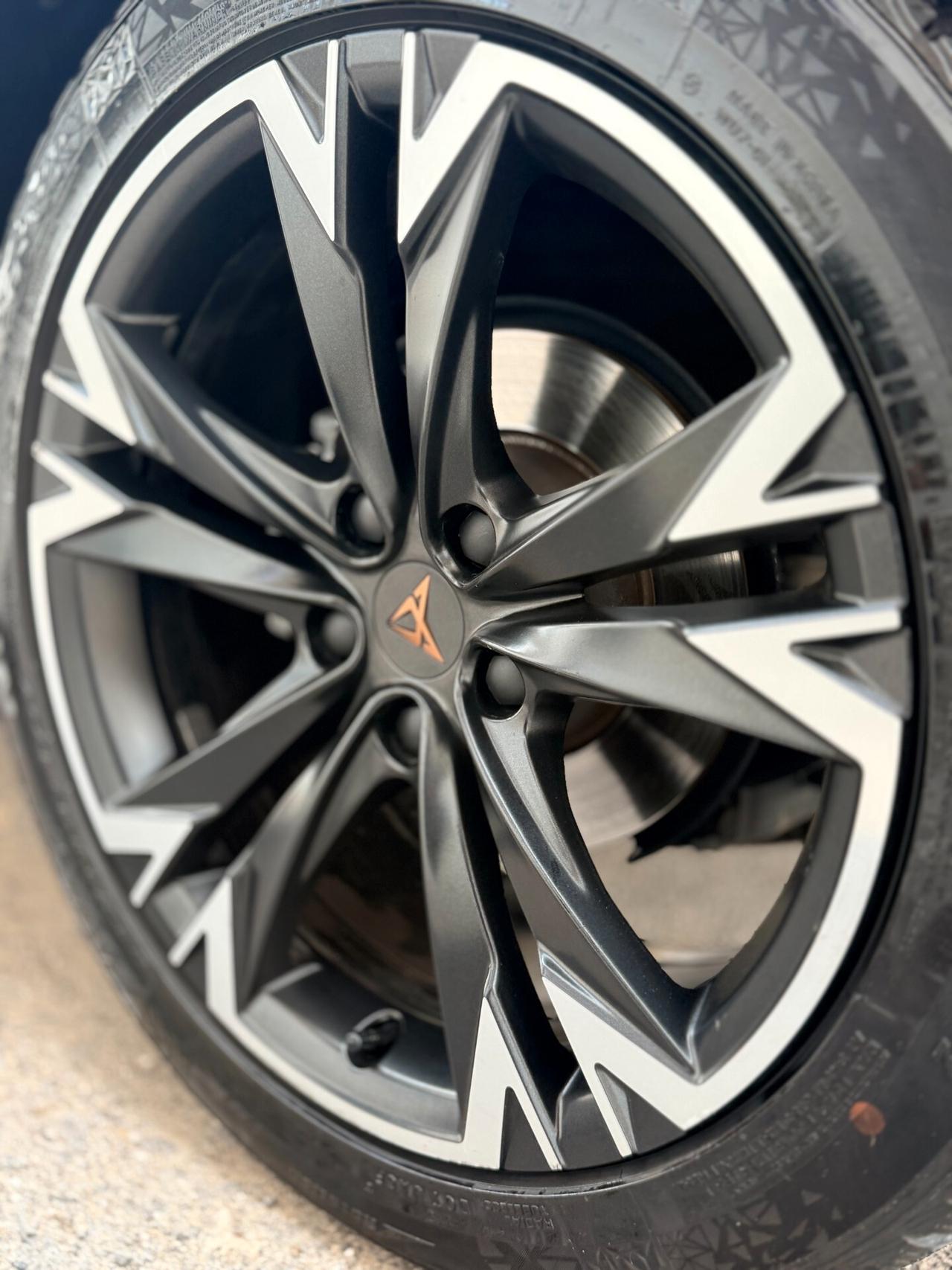 Cupra Formentor 2.0 TDI 4Drive DSG TETTO APRIBILE,APPLE CARPLAY,PELLE,PACCHETTO LUCI SOFFUSE,VIRTUAL COCKPIT