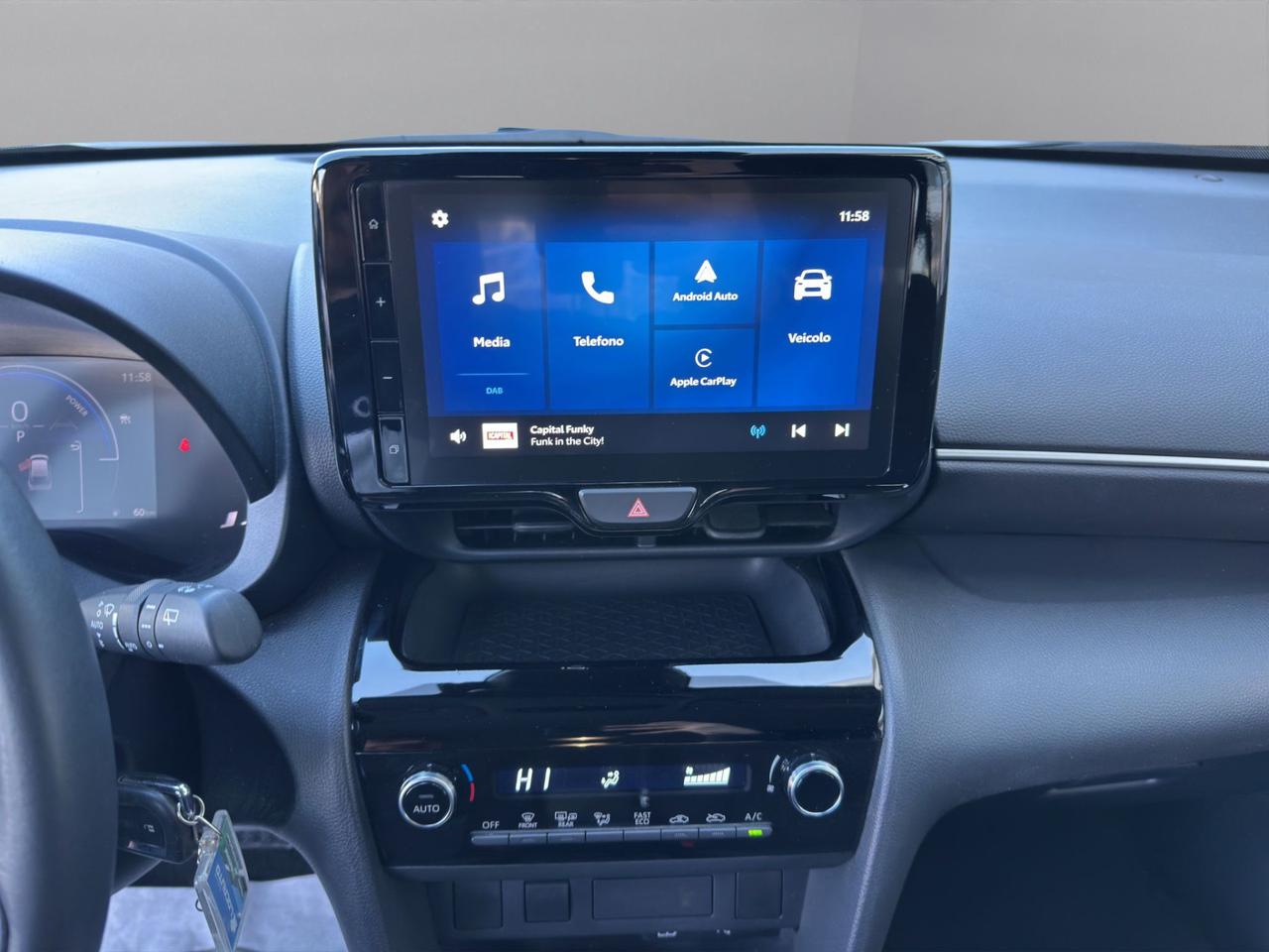 Toyota Yaris Cross 1.5h Active fwd 116cv e-cvt