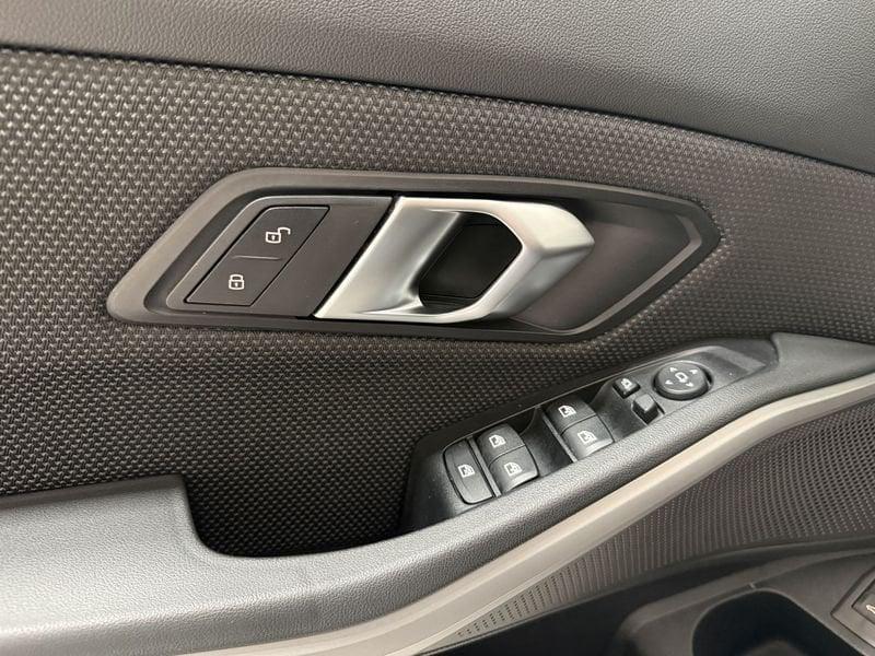 BMW Serie 3 318d Touring Business Advantage Steptronic