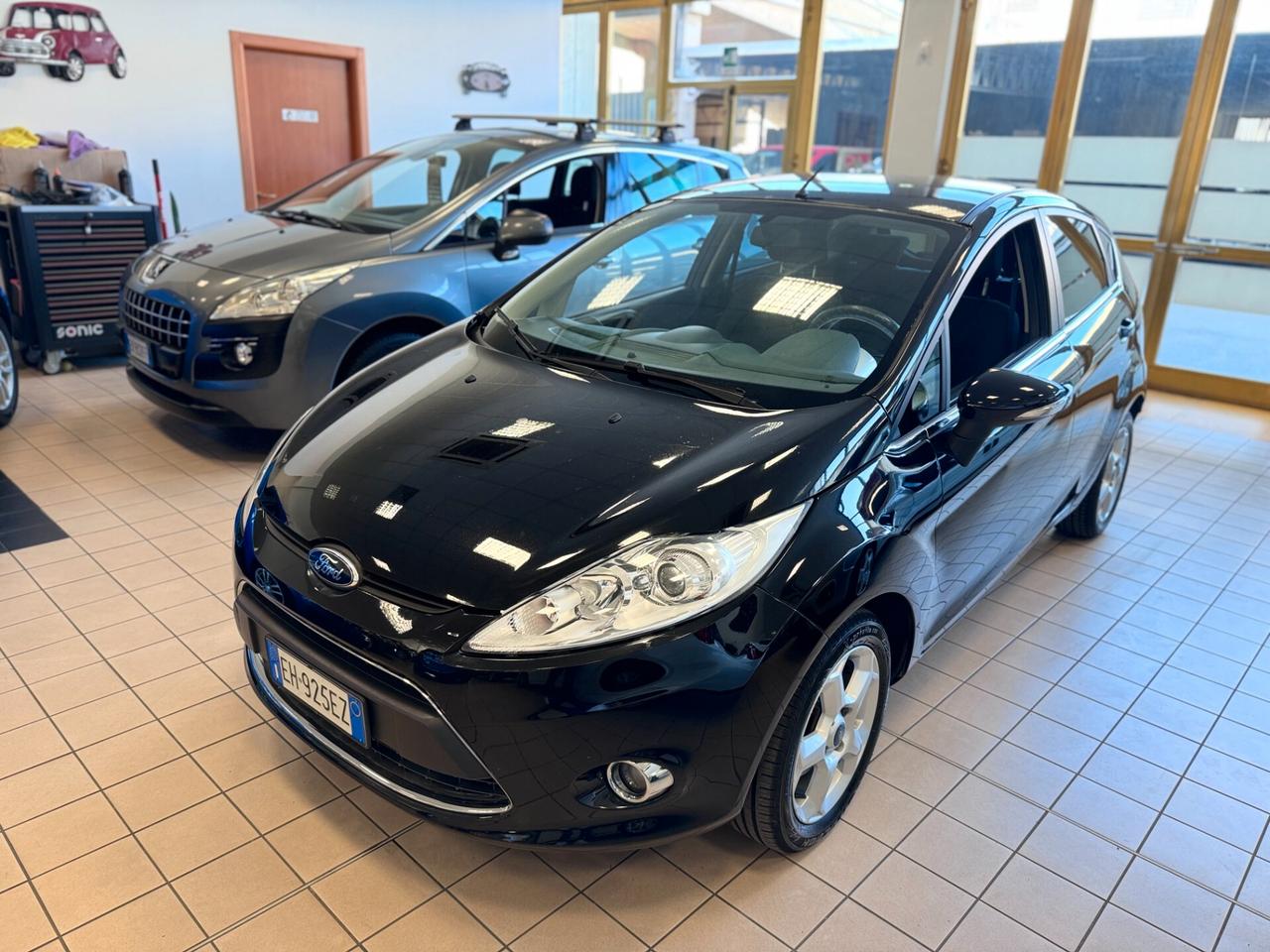 Ford Fiesta 1.4 TDCi 70CV 5 porte Titanium
