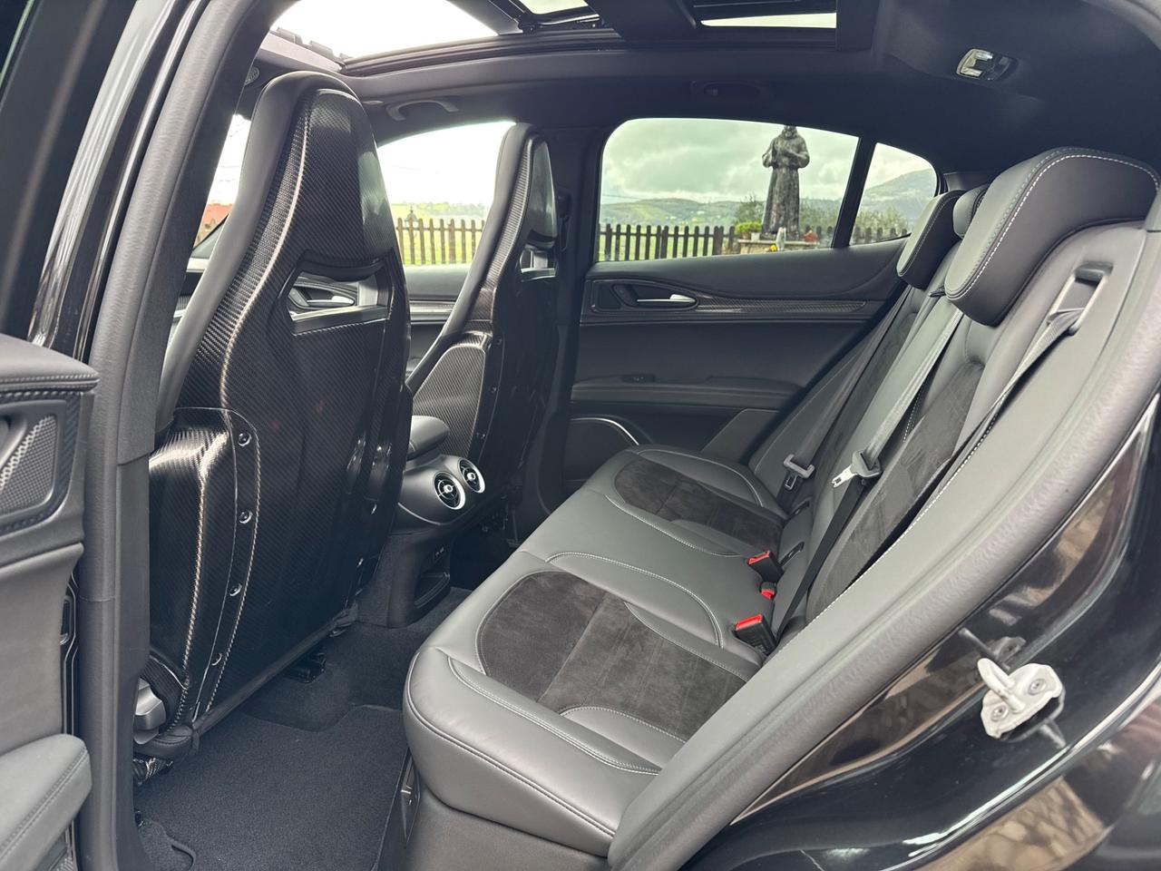 Alfa Romeo Stelvio 2.9 Bi-Turbo V6 510 CV AT8 Quadrifoglio