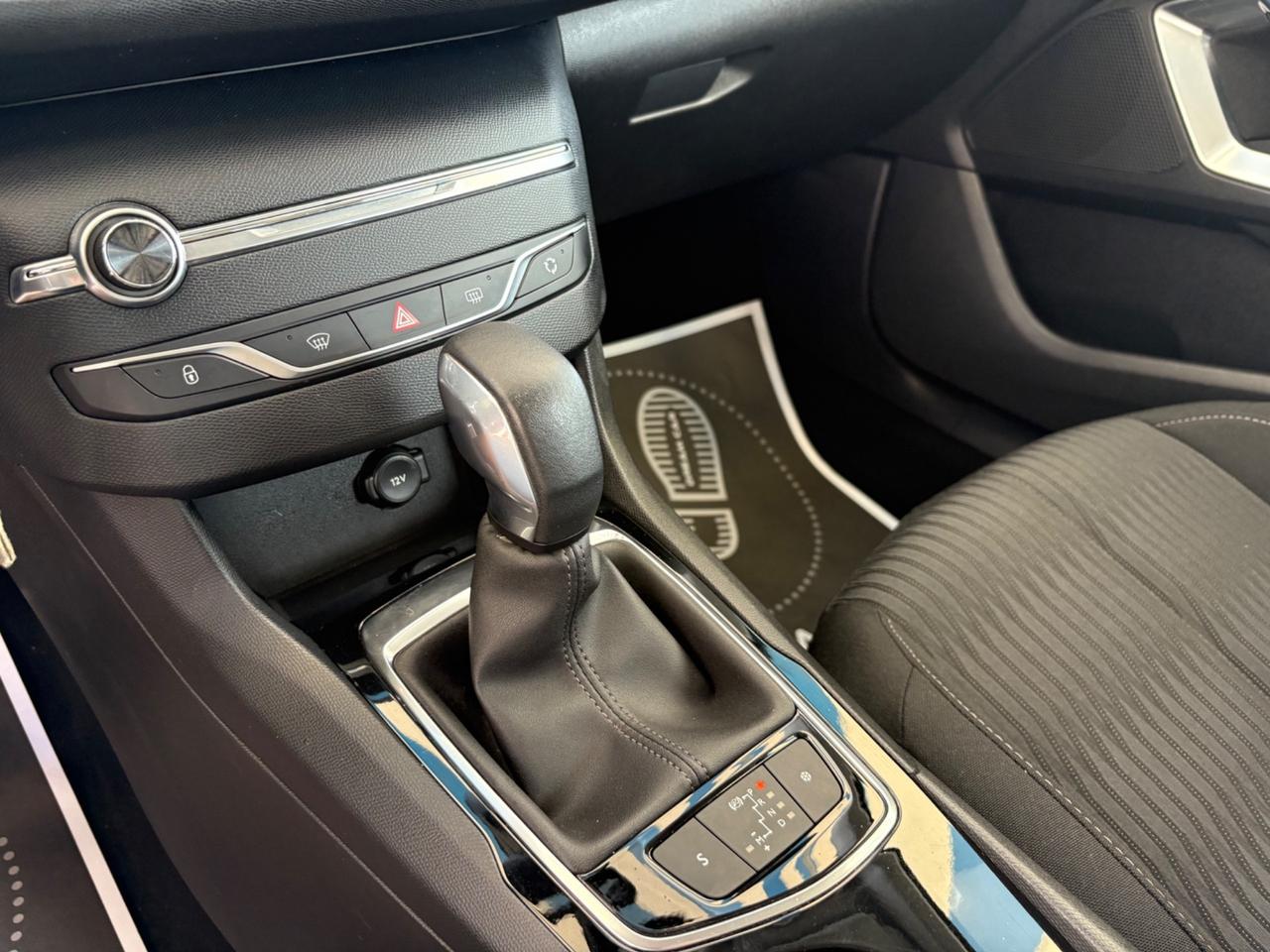 Peugeot 308 BlueHDi 120 S&S EAT6 Business