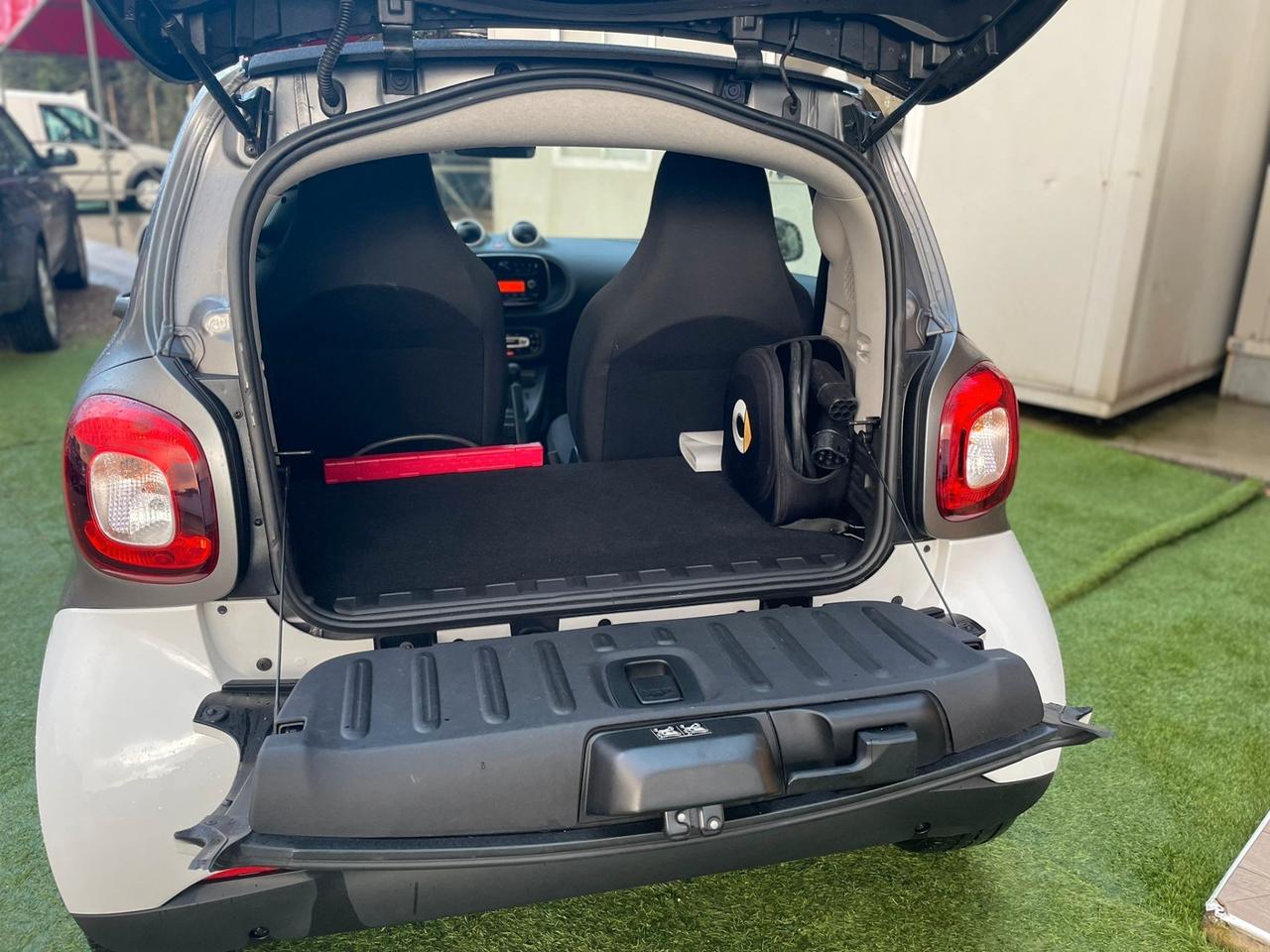 Smart ForTwo EQ Youngster