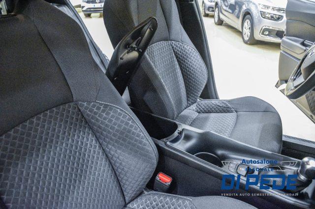 TOYOTA C-HR 1.8 Hybrid E-CVT Active