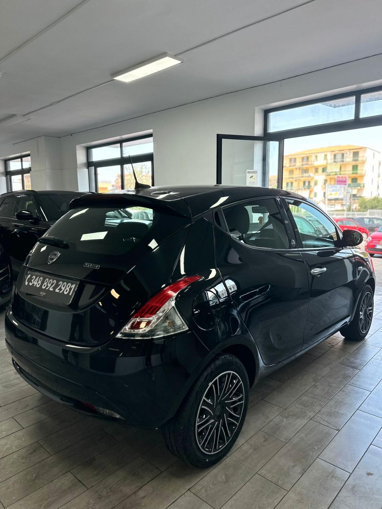 Lancia Ypsilon 1.0 FireFly 69cv Hybrid Ecochic Gold 2021