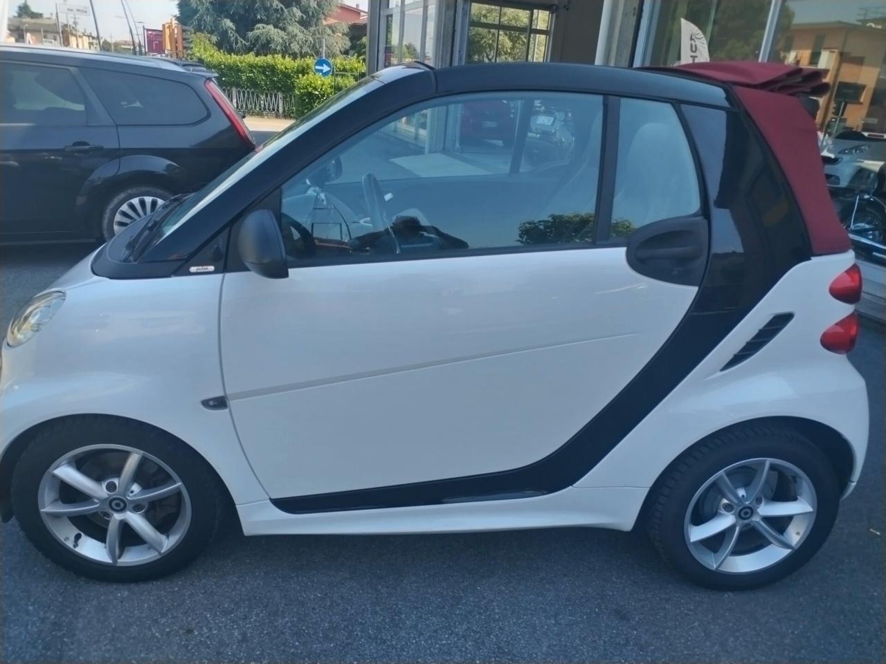 Smart ForTwo 1000 62 kW cabrio pulse