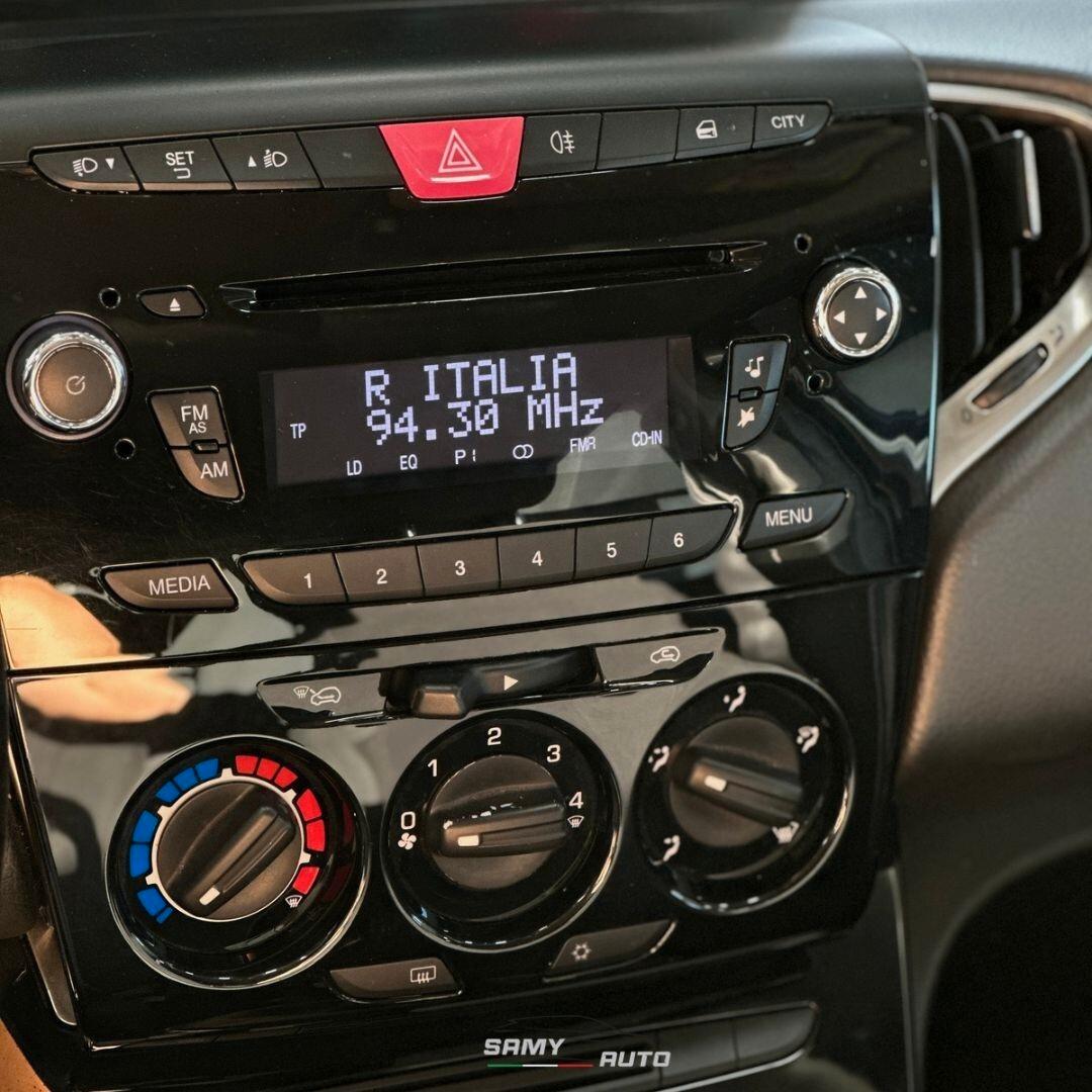 Lancia Ypsilon 1.2 69 CV 5 porte