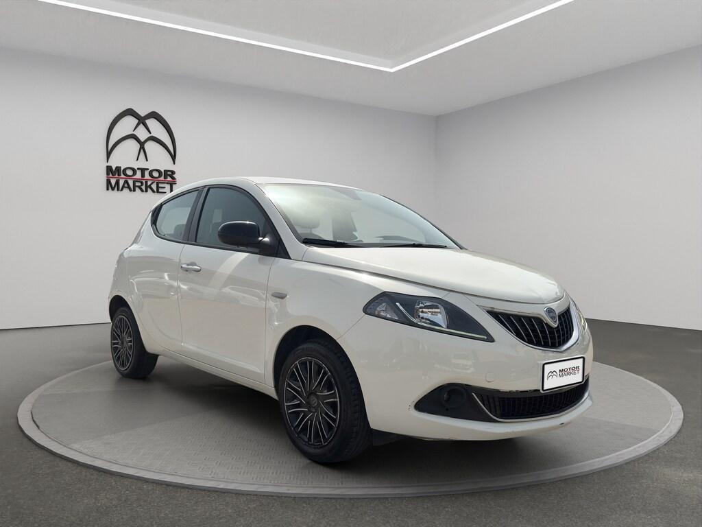 Lancia Ypsilon 5 Porte 1.0 FireFly Hybrid Silver
