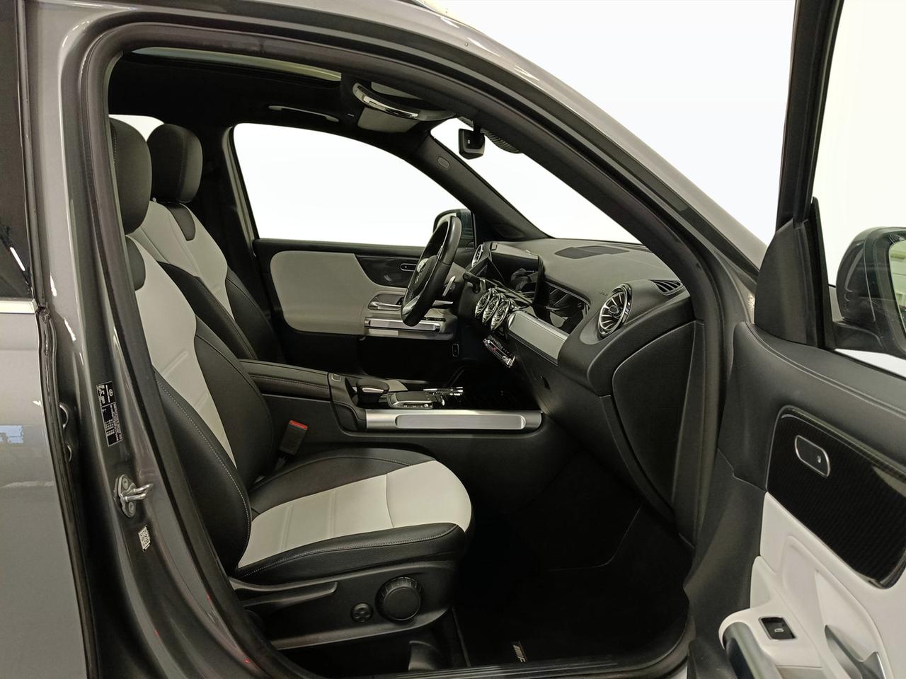 Mercedes-Benz GLB - X247 2019 - GLB 200 d Premium auto