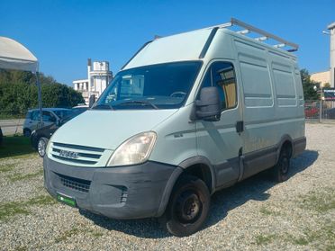 IVECO DAILY FURGONATO MINIVAN