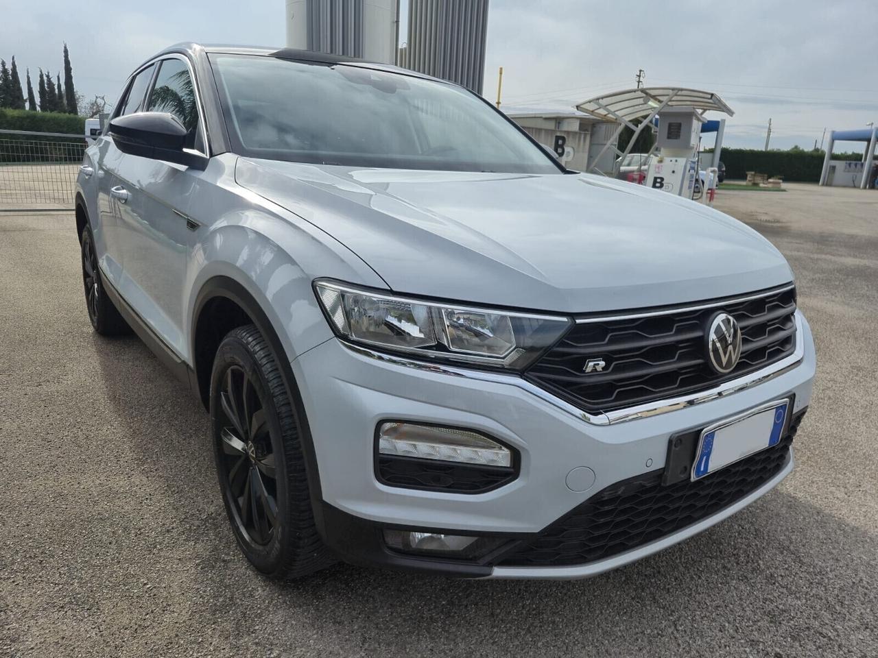 VOLKSWAGEN T-ROC 1.5 BENZINA 150 CV DSG ALLESTIMENTO R-LINE -2021