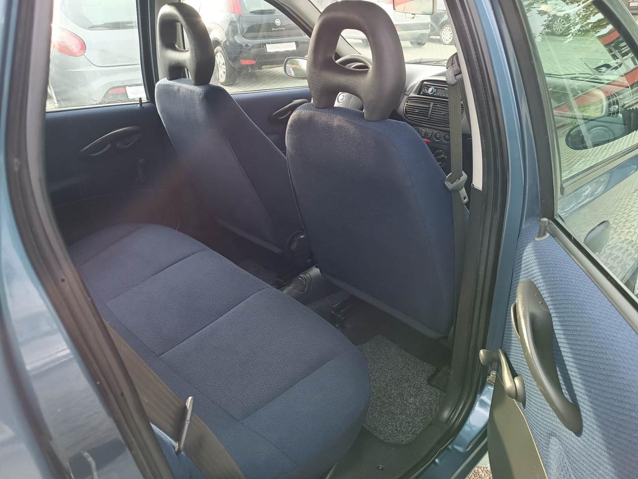 Fiat Punto 1.2 5 porte Active Natural Power