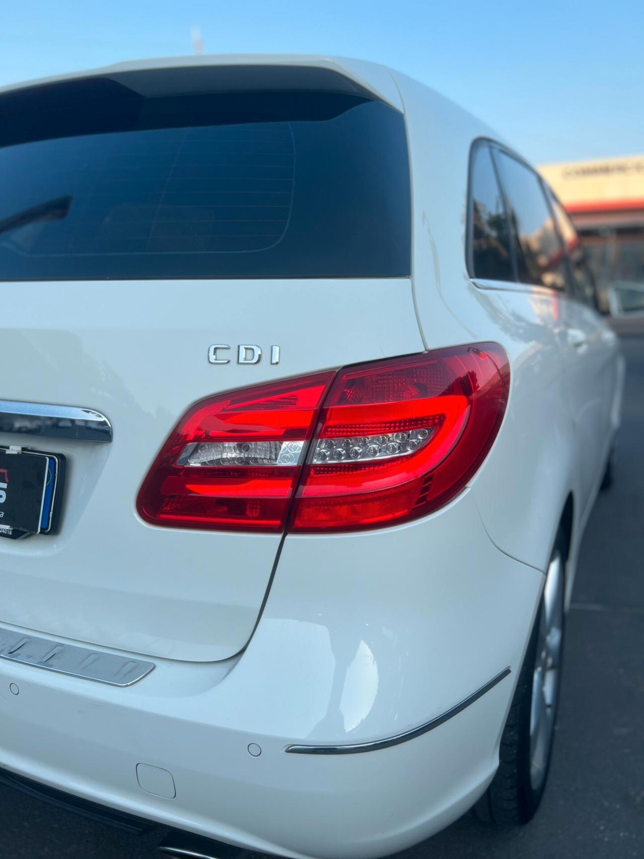 Mercedes Classe B180 TETTO APRIBILE PREMIUM - 2013