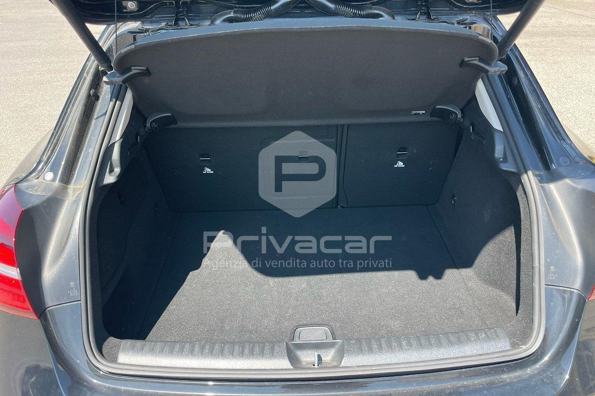 MERCEDES GLA 180 Business