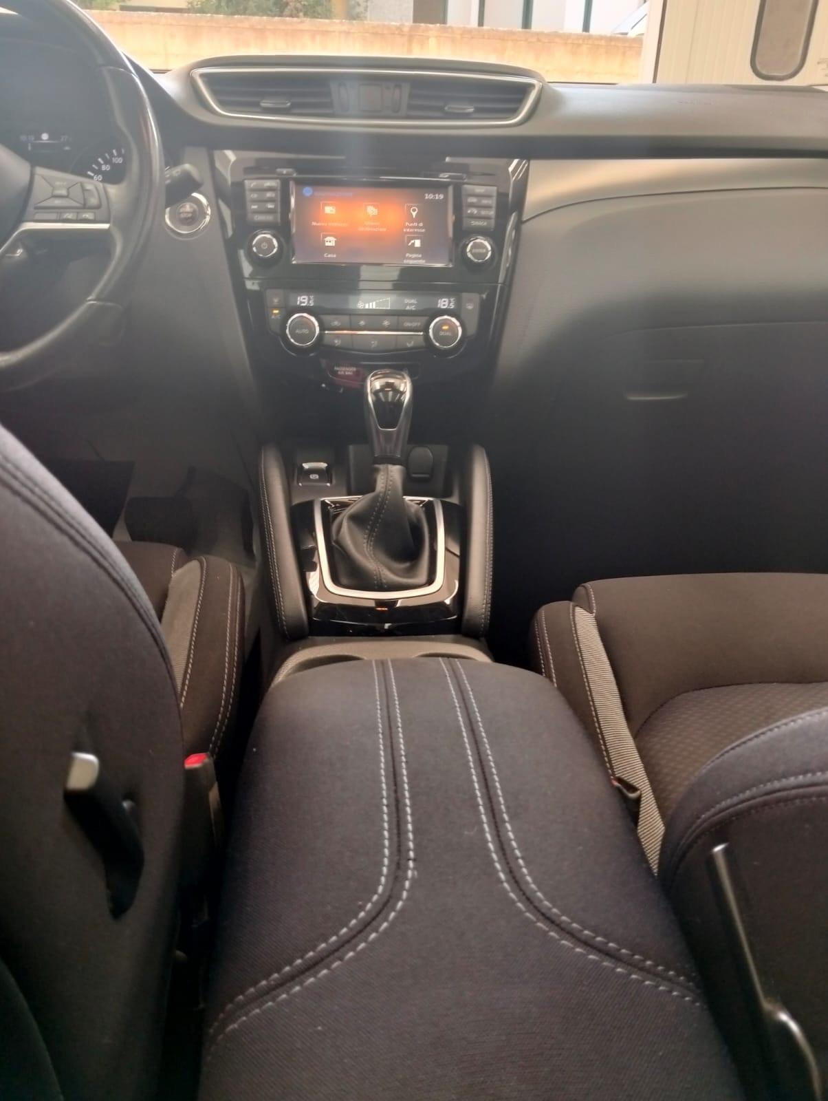 Nissan Qashqai 1.2 DIG-T N-Connecta