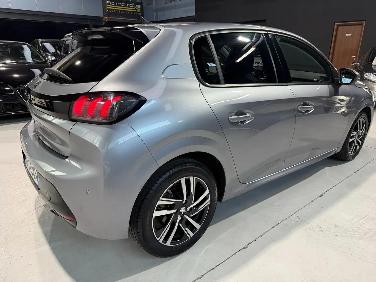 Peugeot 208 1.2 puretech Active Pack s&s 100cv