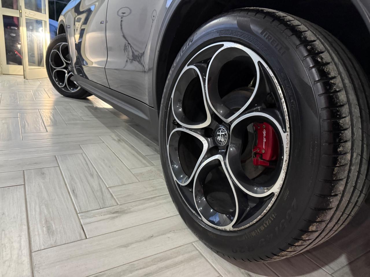 Alfa Romeo Stelvio 2.2D 210 CV Q4 CARTIER/TETTO/R20/TOP2030