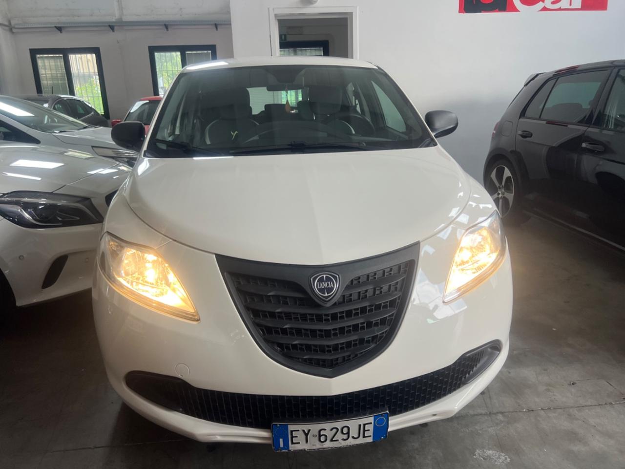Lancia Ypsilon 1.2 69 CV Elle 12 mila km solo