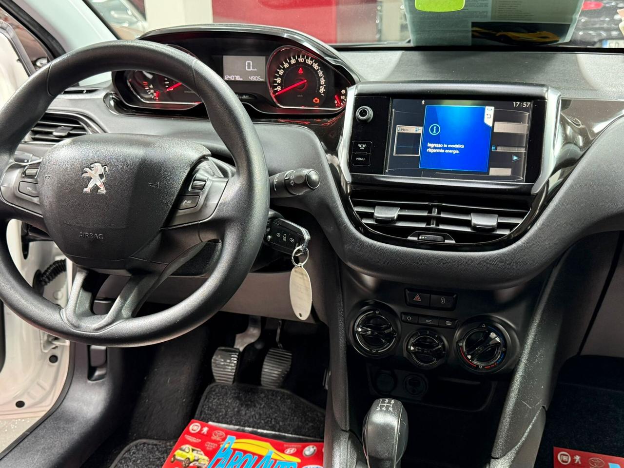 Peugeot 208 1.0 68cv Active - 2014