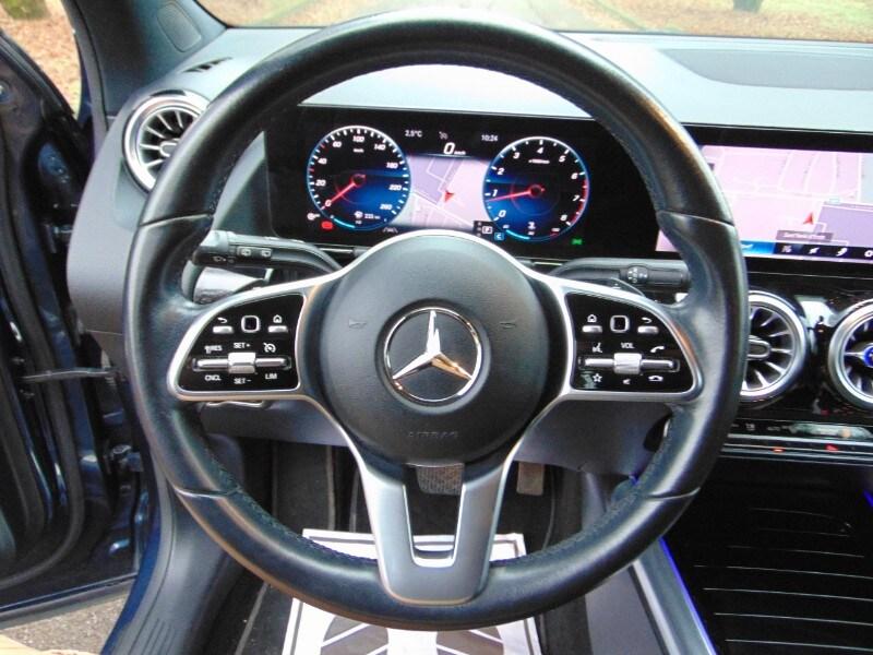 MERCEDES GLA (H247) GLA 200 Automatic ...