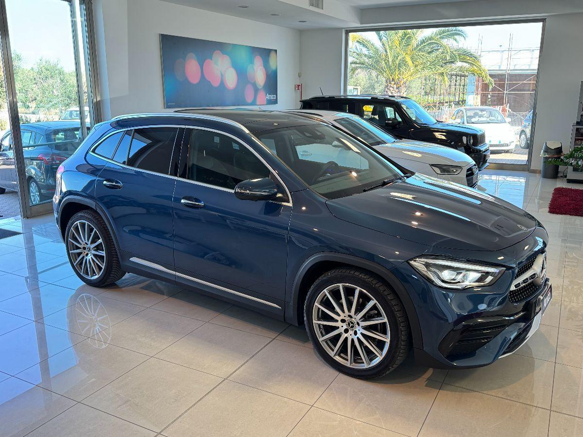 MERCEDES Classe GLA 200 d Automatic Premium Tetto Cerchi 20