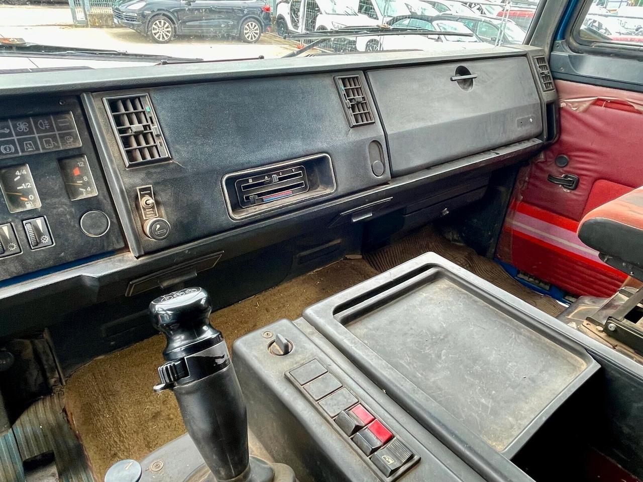 IVECO 190-38 RIBALTABILE TRILATERALE
