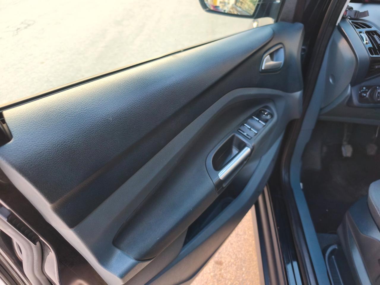 Ford C-Max 1.6 TDCi 115CV Business