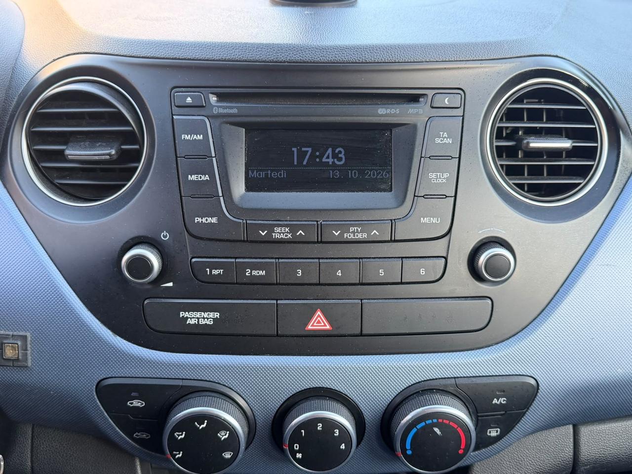 Hyundai i10 1.0 MPI Sound Edition A/T