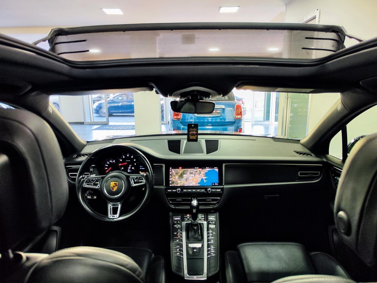 Porsche Macan 2.0 245cv Tetto Led