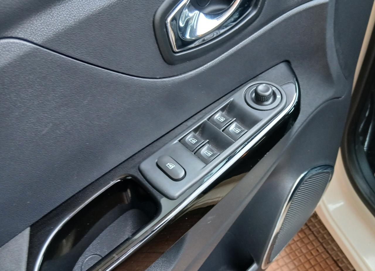 Renault Captur 15 dCi 90CV Intens NESSUN VINCOLO