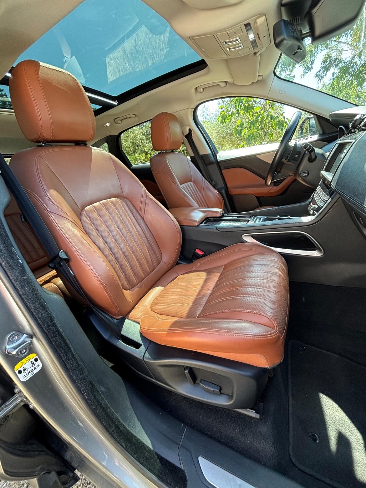 Jaguar F-Pace 2.0 D 240 CV AWD aut. Prestige