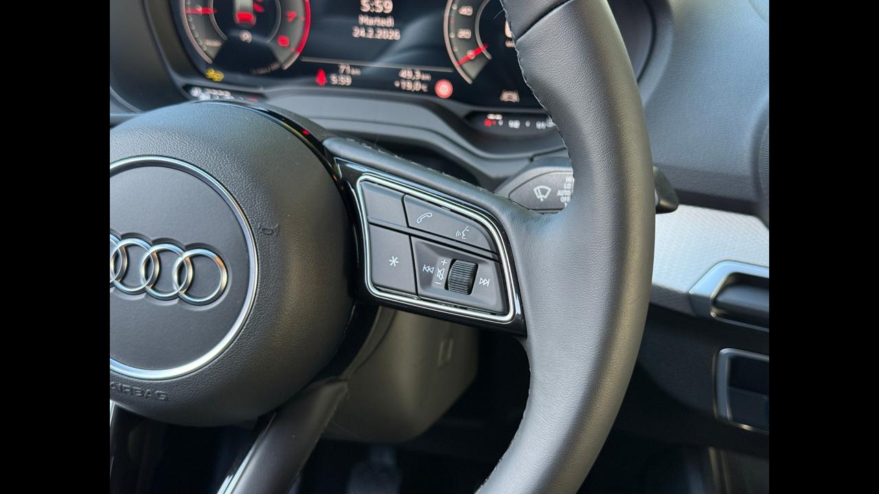 Audi Audi Q2 Business Advanced 30 TFSI 85(116) kW(CV) 6-marce