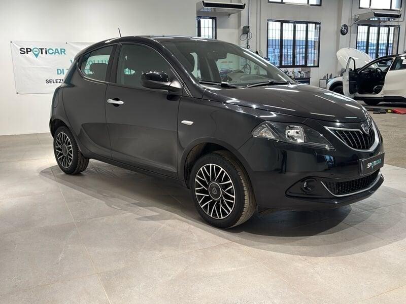 Lancia Ypsilon Ypsilon 1.0 FireFly 5 porte Hybrid Platino