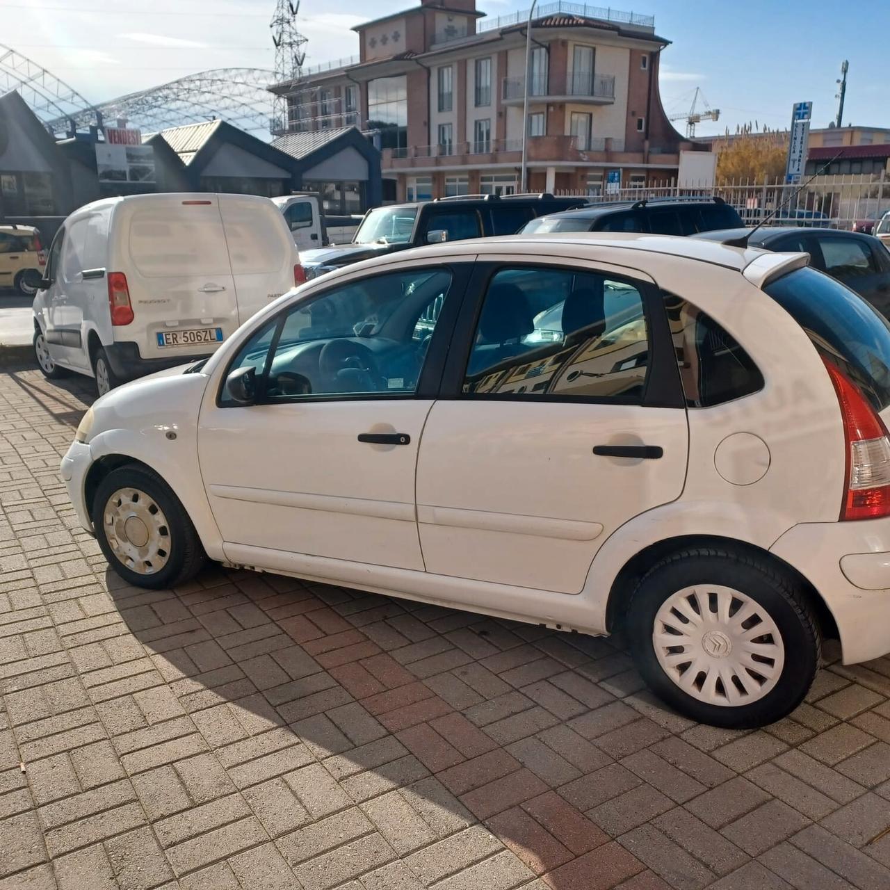 ECONOMICA C3 1..1 BENZINA/GPL DI FABBRICA